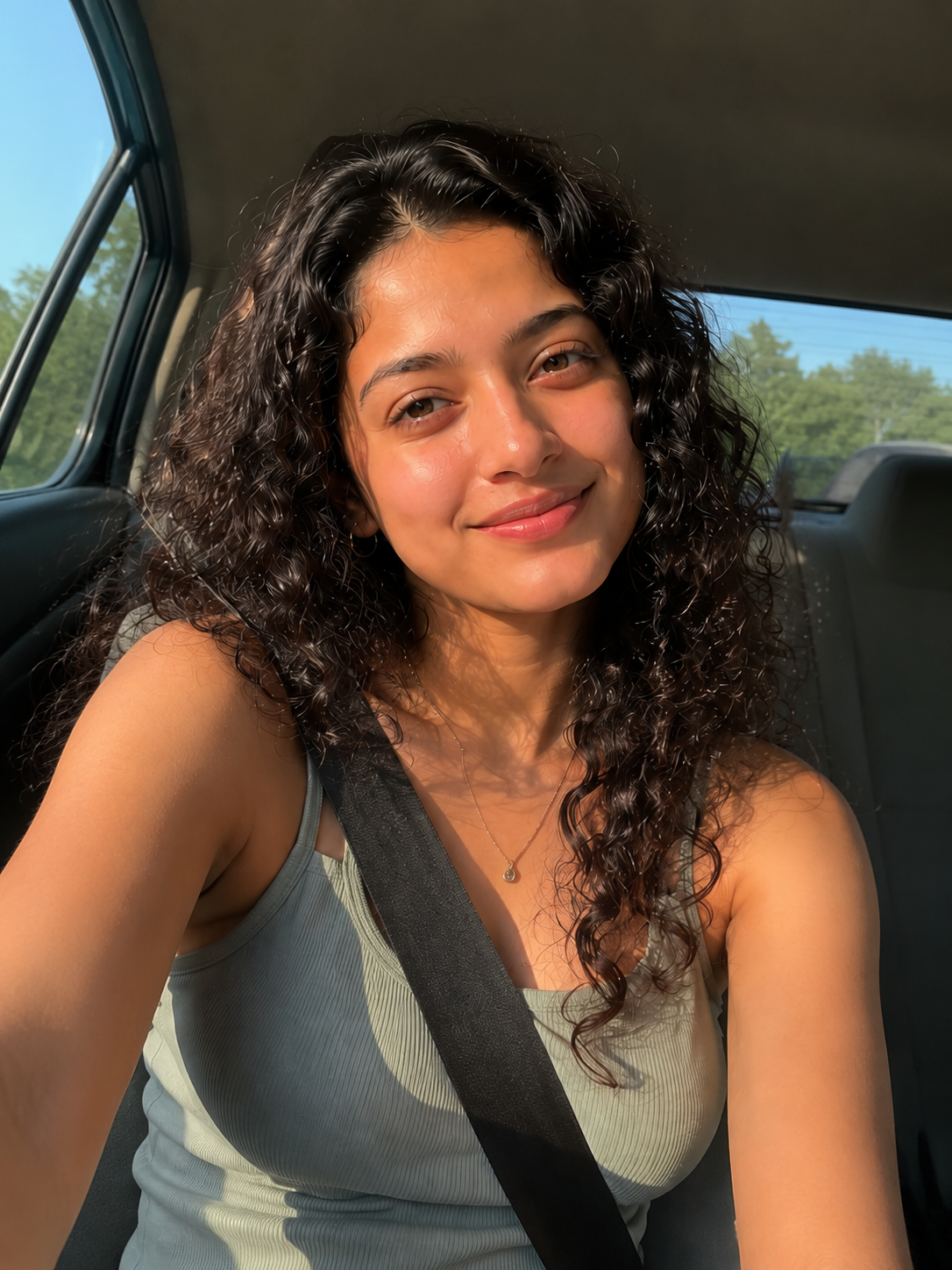 Kiravv — AI creator, girl-next-door candid aesthetic